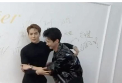 内娱吃瓜爆料事件,揭秘娱乐圈吃瓜爆料背后的真相